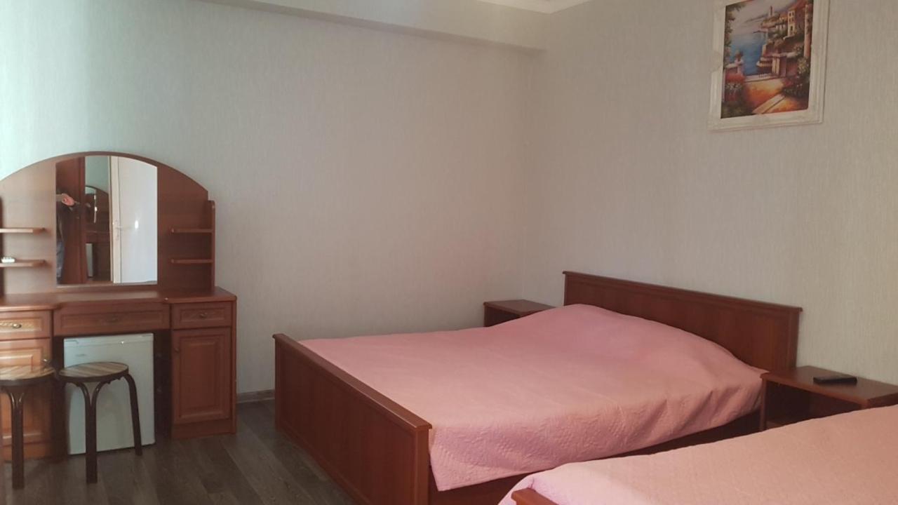 Holidays In Sukhum Sochumi Exterior foto