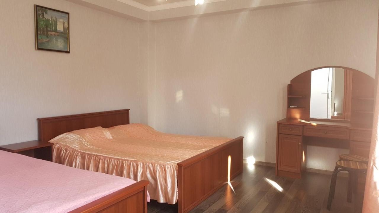 Holidays In Sukhum Sochumi Exterior foto
